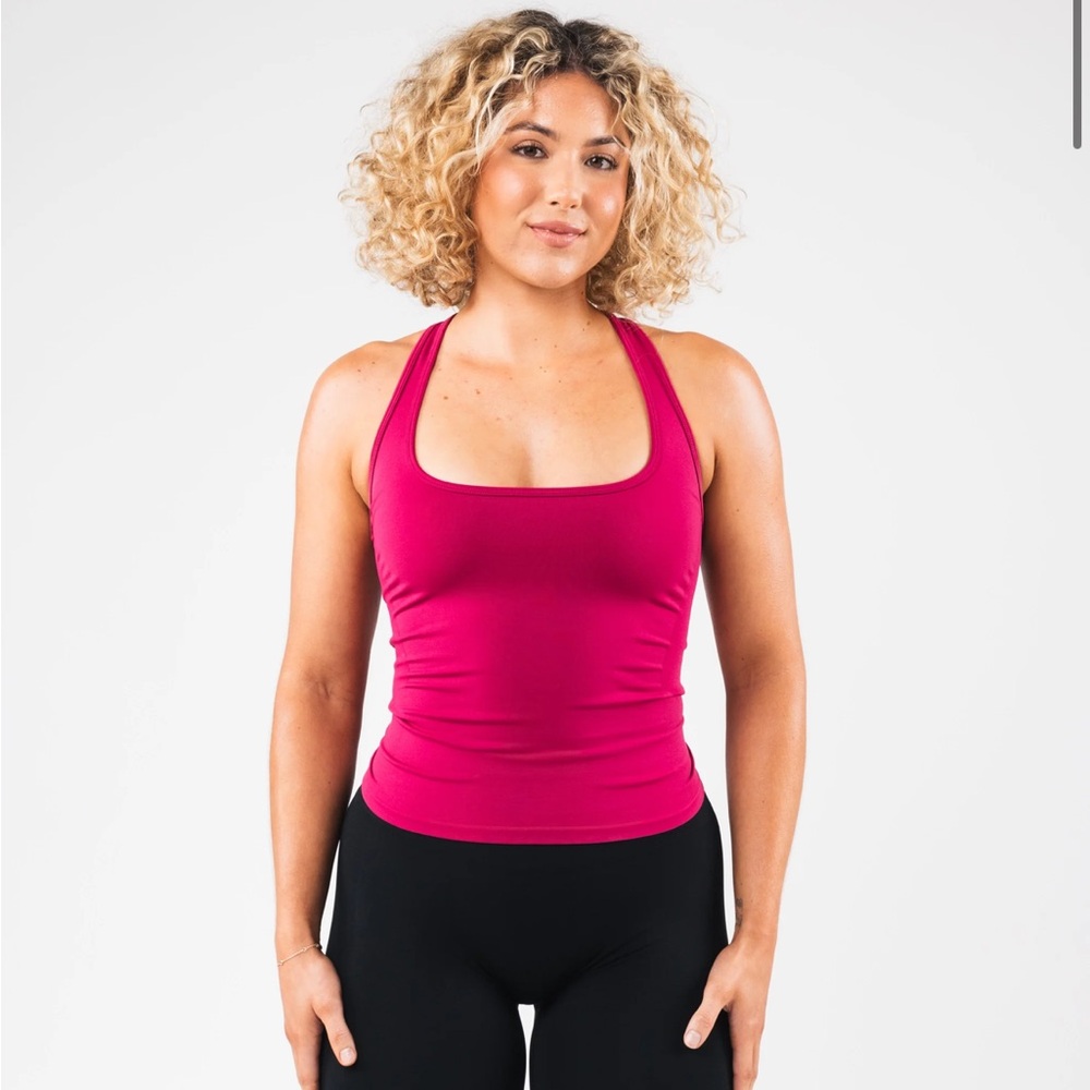 Alphalete Glass Tank size Small (Brand new) In Berry